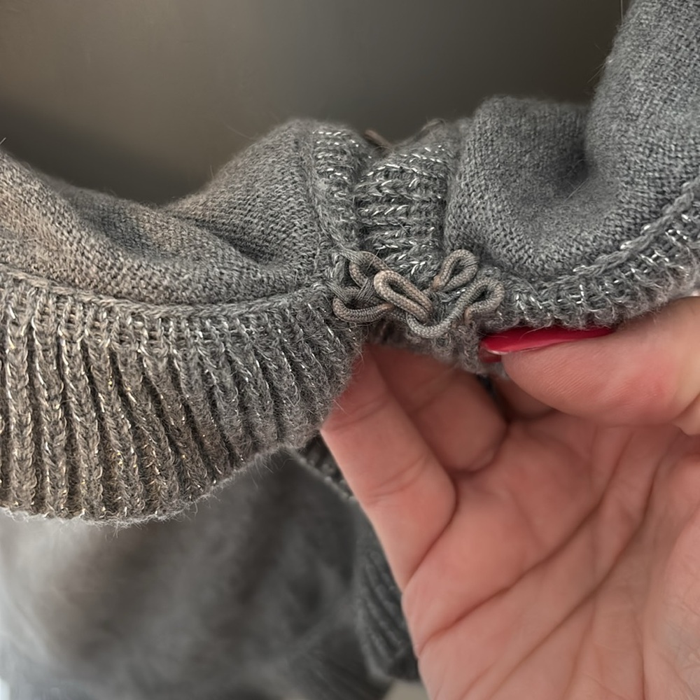 WHBM sz M gray ruffle collar trim hook front cardigan B718 - Picture 4 of 10